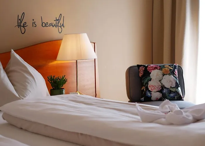 Stoiser -parkplatz Inbegriffen! Готель