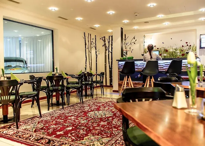 Stoiser -parkplatz Inbegriffen! Готель 4*