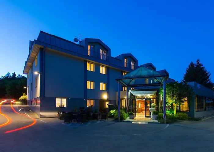 酒店 Stoiser -parkplatz Inbegriffen! 4*